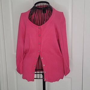 WHITE HOUSE/BLACK MARKET Pink Scoop Neck Fitted Sweater Size Small